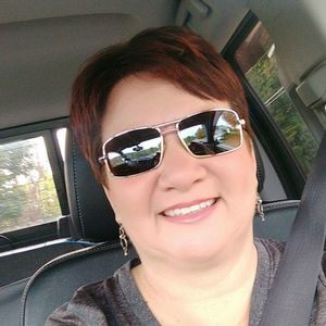 Meet your Posher, Debra